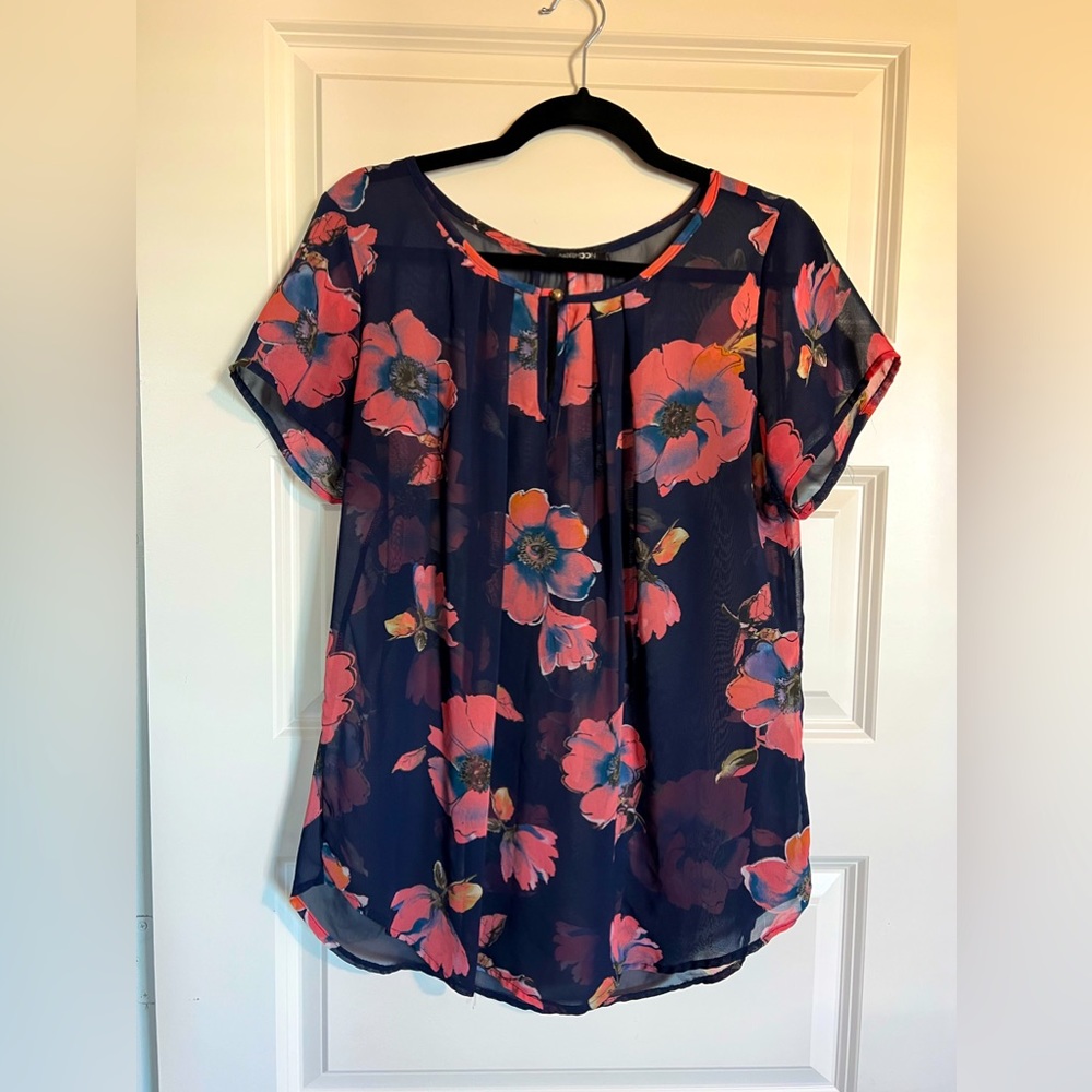 Paper Moon Holden Keyhole Blouse